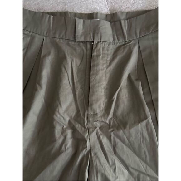 LaLaVon olive green high waist wide leg pleated shorts‎ sz medium - Picture 4 of 7